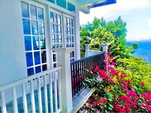 ISLA tress Bonita Wellness Escape Island