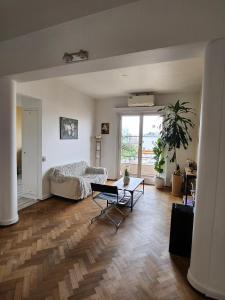 Confortable Habitacion en casa particular con baño compartido