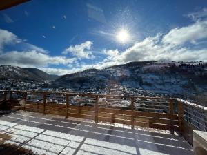 Appartements Splendide appartement style chalet classe 4 etoiles, terrasse face a la montagne : photos des chambres