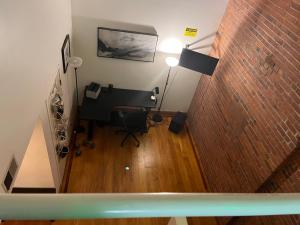 Full loft-style apartment near Omni