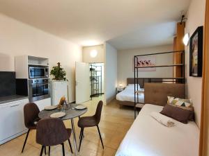 Hotels Le Nesk Ventoux - Hotel : photos des chambres