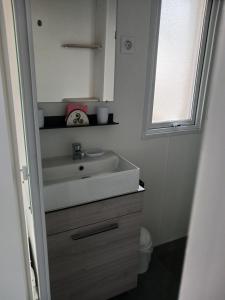 Campings Mobil home 4-6 places St brėvin les pins 44 : photos des chambres