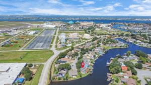 Madeline Lake Oasis Home in Galveston On the Water!