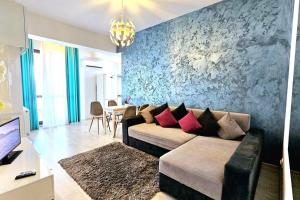 Cityscape Apartment near Palas Mall