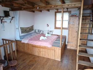 Traditional Thea Home