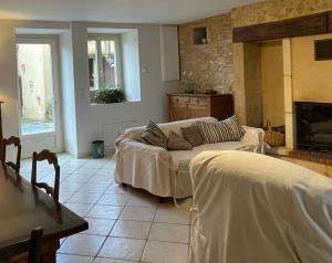 Maisons de vacances Holidayhome for 6 persons at Ferme la Geneste : photos des chambres