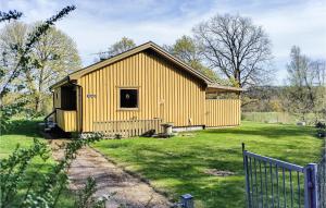 2 Bedroom Stunning Home In Hällingsjö