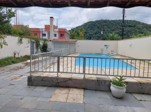 Casa Guarujá c piscina grande