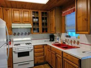 Cabin #3 - 派恩克雷斯特