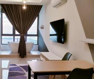 NEW Stylish Seaview Bali Residences studio near Jonker 4 pax