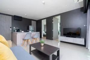 Central Hill View 2BR Apartment A616 D - Ban Ket Ho