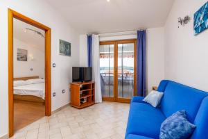 Apartments with parking space Medulin - 7495