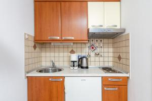 Apartments with parking space Medulin - 7495