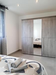 Appartements N°5 - Charmant T2 a Ajaccio : photos des chambres