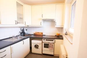 Gemütliches und helles Studio Apartment mit Balkon, Badewanne, WLAN, Parkplatz
