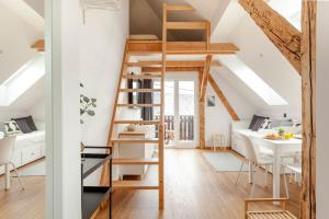 Corner House Apartments near Lake Bled