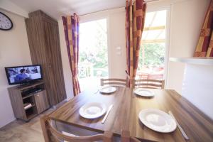 Campings Camping RCN Le Moulin de la Pique : photos des chambres