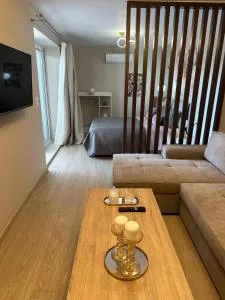 NIMA Holiday Home - Orné