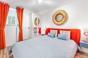 Urban style 3-bedroom apartment