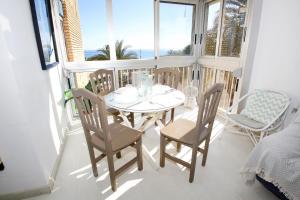 San Juan Beach apartment with AC and views