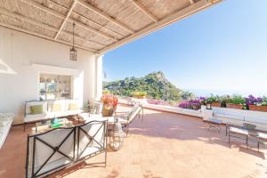 Villa Le Tuie by Elite Villas