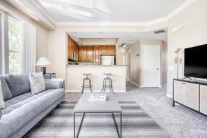 Santa Clara 3BR w WD Gym Pool SFO-582