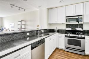 Santa Clara 1BR w WD Gym SFO-834