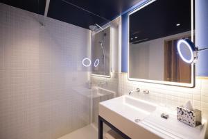 Hotels KOPSTER Hotel Residence Paris Ouest Colombes : photos des chambres