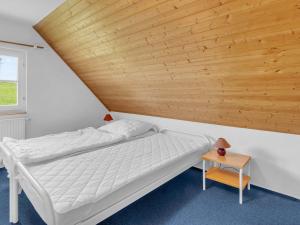 Holiday Home Holiday Hill 56 by Interhome