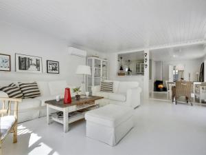 Holiday Home Kaino - 700m from the sea by Interhome