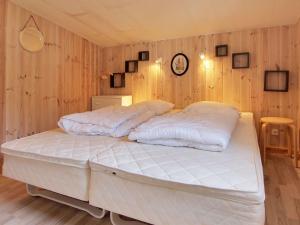 Holiday Home Enola - 900m from the sea by Interhome