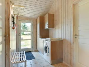 Holiday Home Aksel - 150m from the sea by Interhome