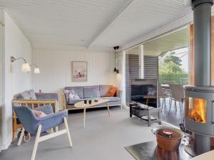 Holiday Home Aage - 300m to the inlet by Interhome