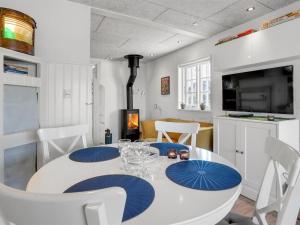 Holiday Home Sazur - 75m from the sea by Interhome