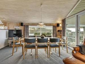 Holiday Home Hjalmar - 400m from the sea by Interhome
