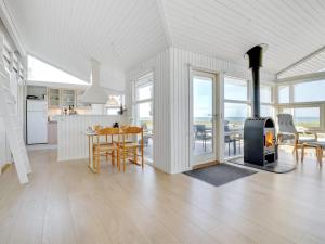 Holiday Home Arnwith - 20m from the sea by Interhome