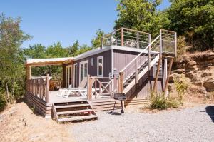 Villages vacances Camping RCN Val de Cantobre : Mobile Home