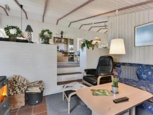Holiday Home Roel - 500m from the sea by Interhome
