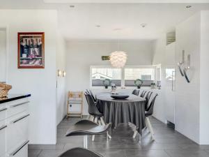 Holiday Home Hans - 700m from the sea by Interhome