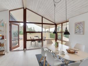 Holiday Home Cathalina - 75m from the sea by Interhome