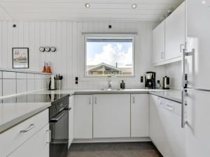 Holiday Home Beowulf - 200m from the sea by Interhome