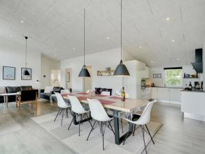 Holiday Home Weike - 950m to the inlet by Interhome