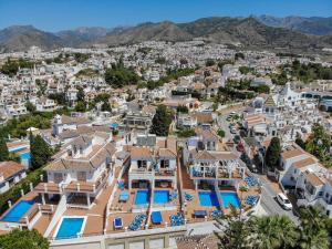 Nerja Paradise Rentals - Villa Dos Ardillas