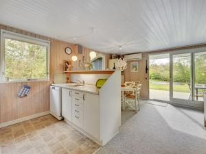 Holiday Home Joan - 200m to the inlet in Western Jutland by Interhome
