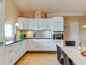 Holiday Home Emanuela - 350m to the inlet by Interhome