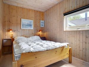 Holiday Home Mainart - 200m from the sea by Interhome