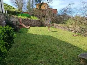 Casa rural El Huerto. Las mascotas son bienvenidas - Candamin