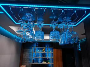 Smart Luxury Penthouse Suites - Private Sauna, Hot-Tub, Home Cinema at the best Location in Skopje