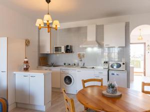 Apartment Sant Maurici by Interhome