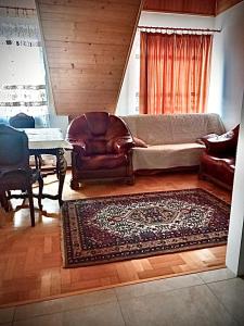 Pokój prywatny 4 osobowy ze wspólna kuchnia i łazienka